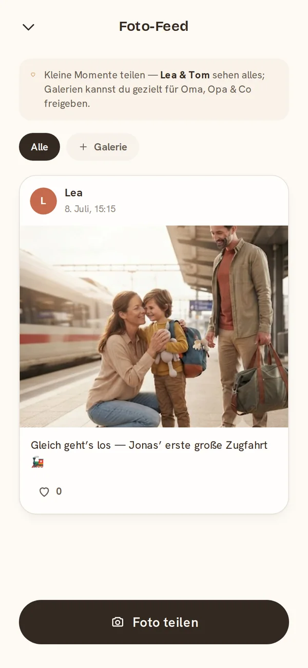 Privater Foto-Feed in hetito: Lea teilt ein Foto von Jonas' erster großer Zugfahrt — sichtbar nur für beide Elternteile