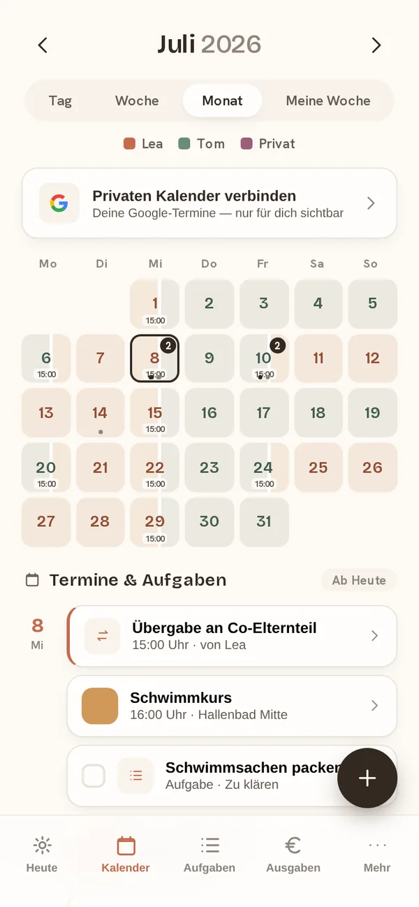 hetito Kalender im Juli 2026: Monatsansicht mit farbigem Betreuungsrhythmus für Lea und Tom, Übergaben um 15:00 Uhr